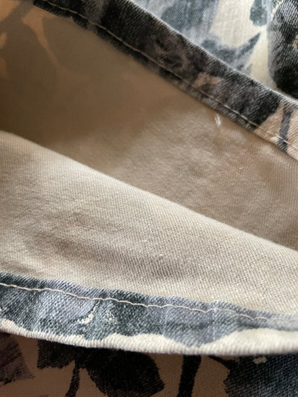 Chico's Stretch Denim Pants w/ Floral Print size 20/22 (Chico's 4) So Slimming - Picture 16 of 16
